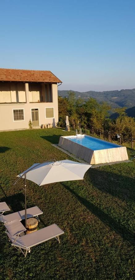 Serravalle delle Langhe Cascina Brichat Alta Langa المظهر الخارجي الصورة