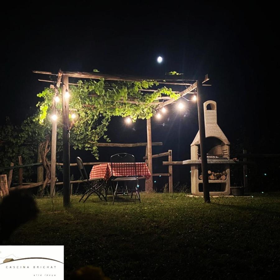 Serravalle delle Langhe Cascina Brichat Alta Langa المظهر الخارجي الصورة